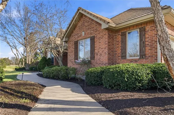 $1,700,000 | 10777 West 179th Terrace, Overland Park, KS 66013