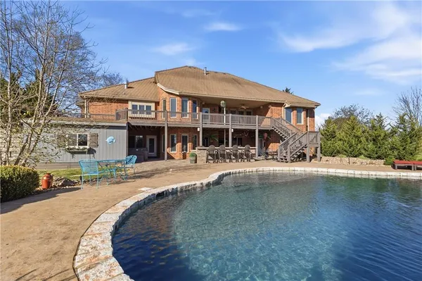 $1,700,000 | 10777 West 179th Terrace, Overland Park, KS 66013