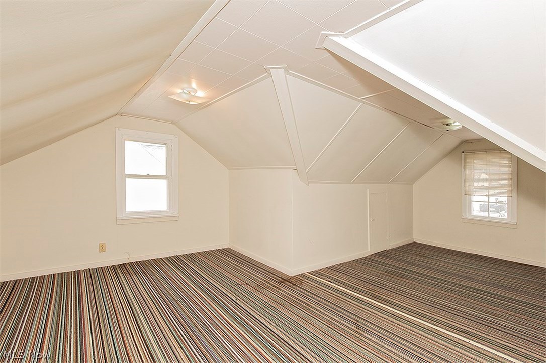 1148 Gordon Road Lyndhurst, OH 44124 - Photo 14 of 18 Gallery Image 14