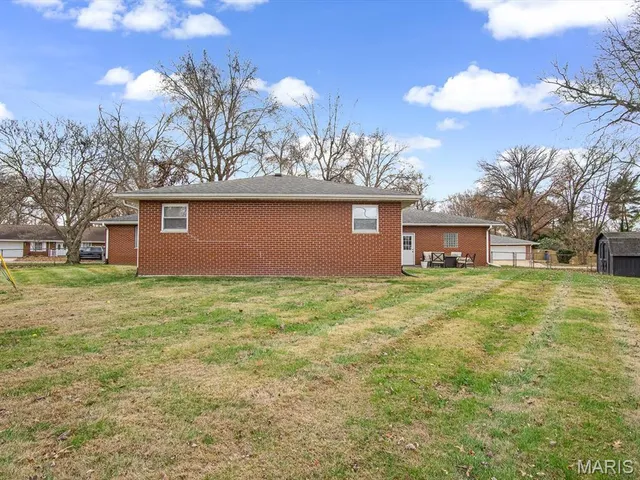 $285,000 | 8 Terrace Lane, Granite City, IL 62040