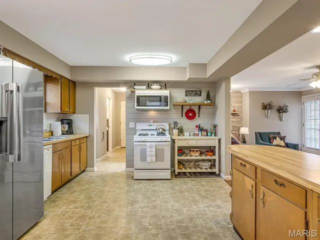 $285,000 | 8 Terrace Lane, Granite City, IL 62040