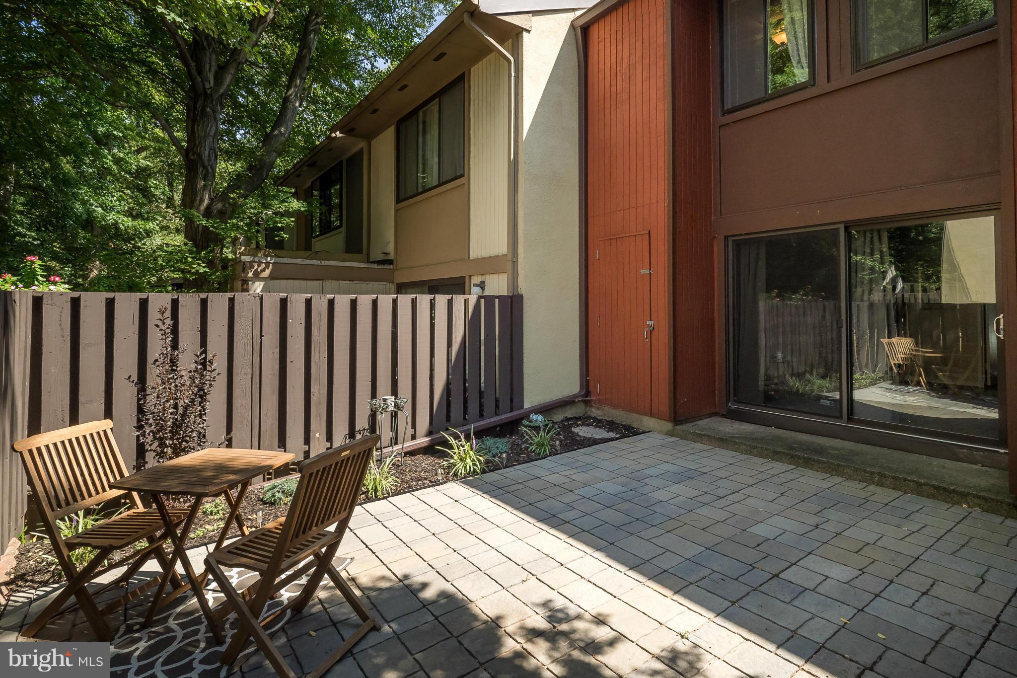 2217 Cartwright Place Reston, VA 20191 - Photo 5 of 24 Exterior (Rear)