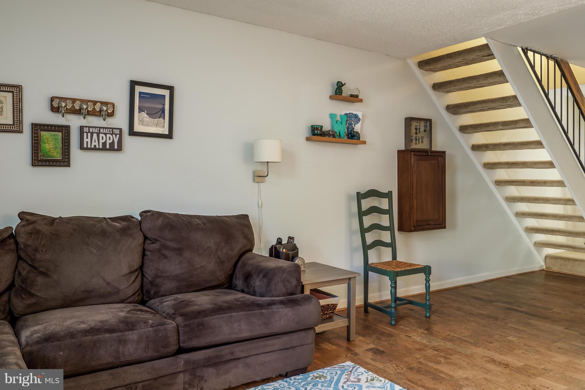 2217 Cartwright Place Reston, VA 20191 - Photo 7 of 24 Living Room