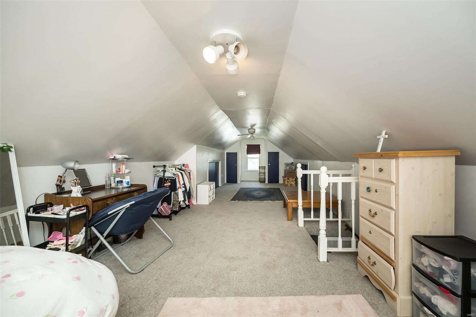 8917 Shawnee Lane St. Louis, MO 63114 - Photo 18 of 24