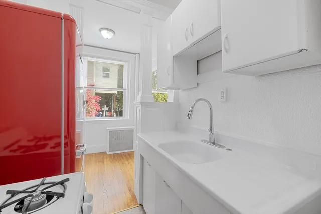 $1,900 | 170 Maple Street, Unit 110, Malden, MA 02148