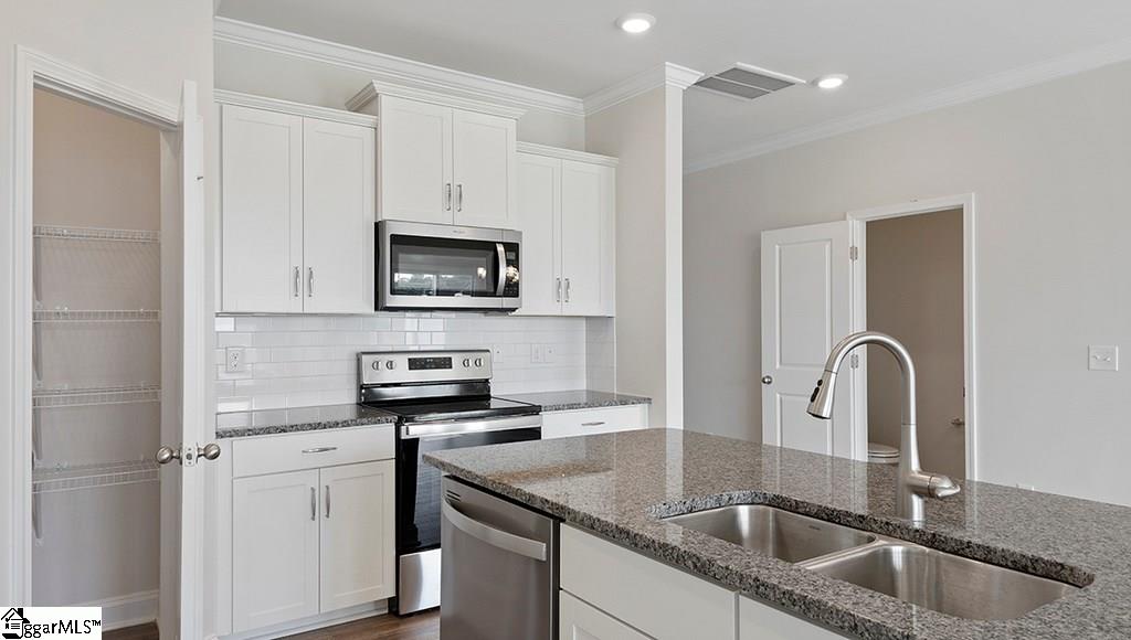 408 Yellow Fox Road Greer, SC 29651 - Photo 10 of 22