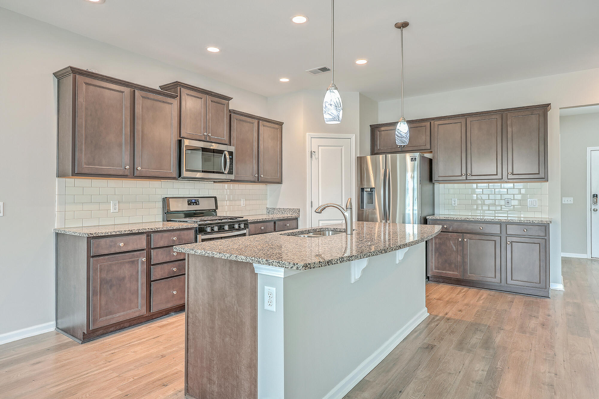 159 Hayworth Road Summerville, SC 29486 - Photo 12 of 33 ZYN_0002_3_4_5_6_7_8