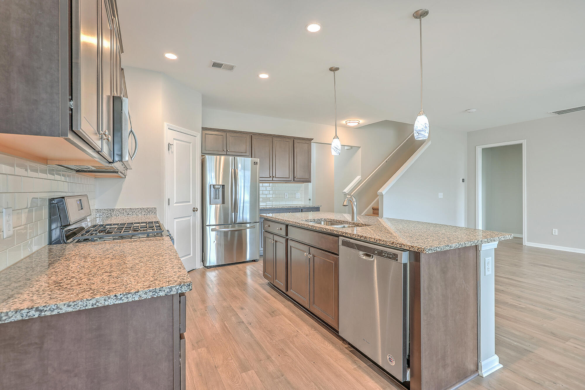 159 Hayworth Road Summerville, SC 29486 - Photo 16 of 33 ZYN_0030_1_2_3_4_5_6