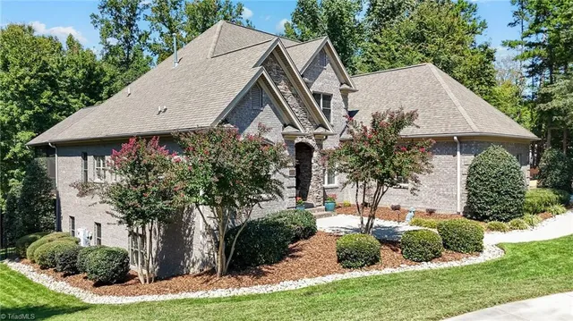 $1,025,000 | 2849 St Giles Court, High Point, NC 27262