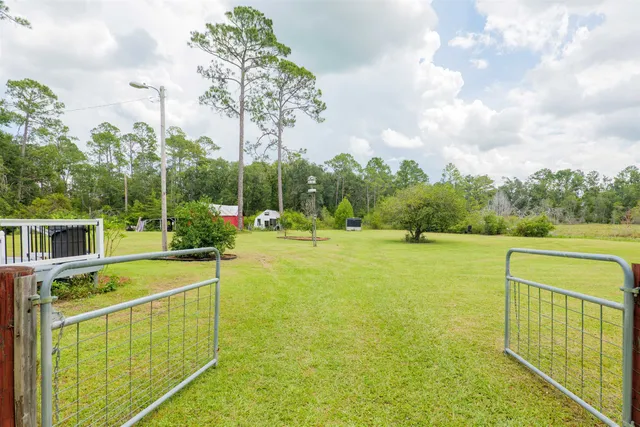 $335,000 | 529 Northeast Evergreen Avenue, Pinetta, FL 32350