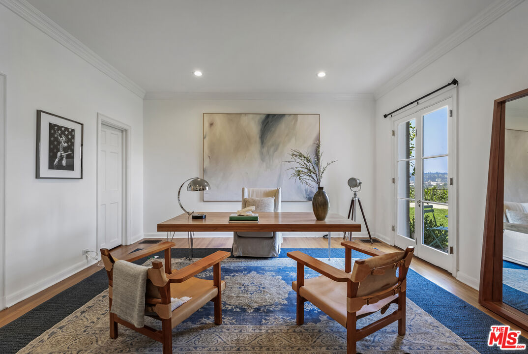 3659 Shannon Road Los Angeles, CA 90027 - Photo 12 of 48