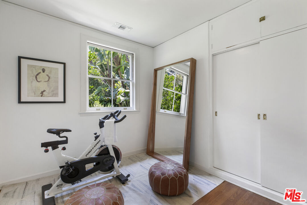 3659 Shannon Road Los Angeles, CA 90027 - Photo 30 of 48