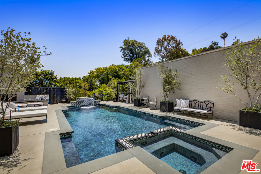 3659 Shannon Road Los Angeles, CA 90027 - Photo 40 of 48