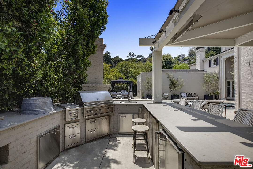 3659 Shannon Road Los Angeles, CA 90027 - Photo 45 of 48