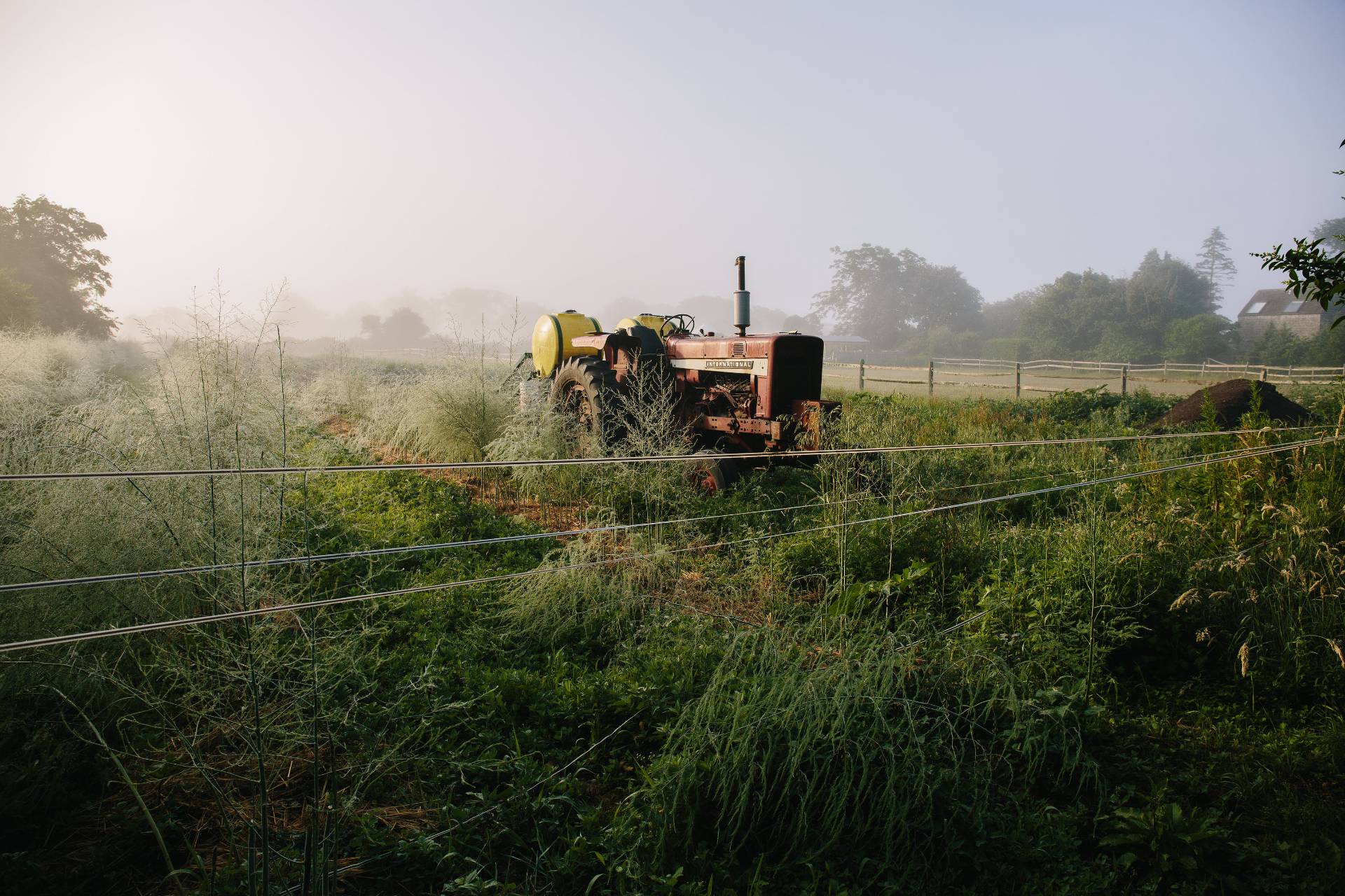 89 Sayre's Path Wainscott, NY 11975 - Photo 10 of 12 a view of a city