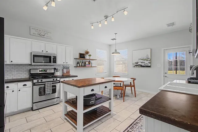 $499,000 | 1336 River Ridge Road, Roanoke, TX 76262