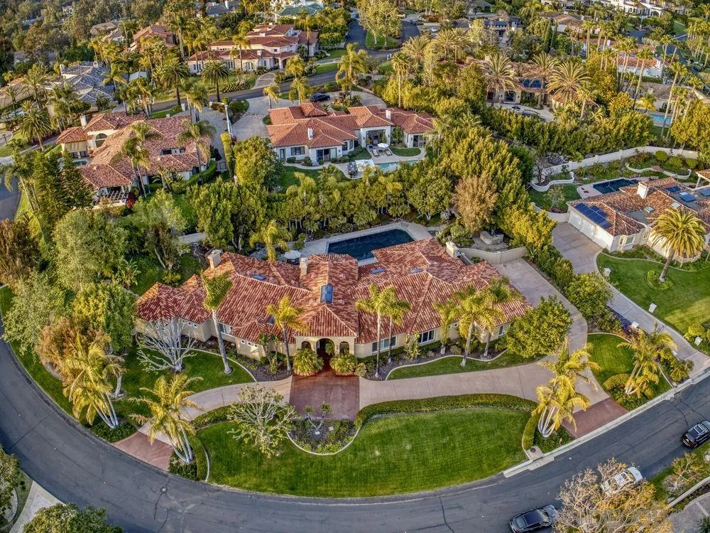 7745 St Andrews Road Rancho Santa Fe, CA 92067 - Photo 2 of 29 a view of a interior of the house