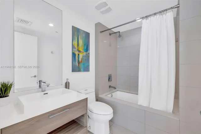 $3,900 | 1300 South Miami Avenue, Unit 1208, Miami, FL 33130