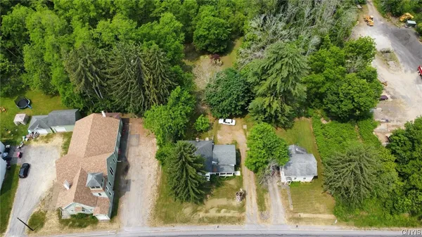 $399,000 | 8621 Morgan Road, Clay, NY 13041