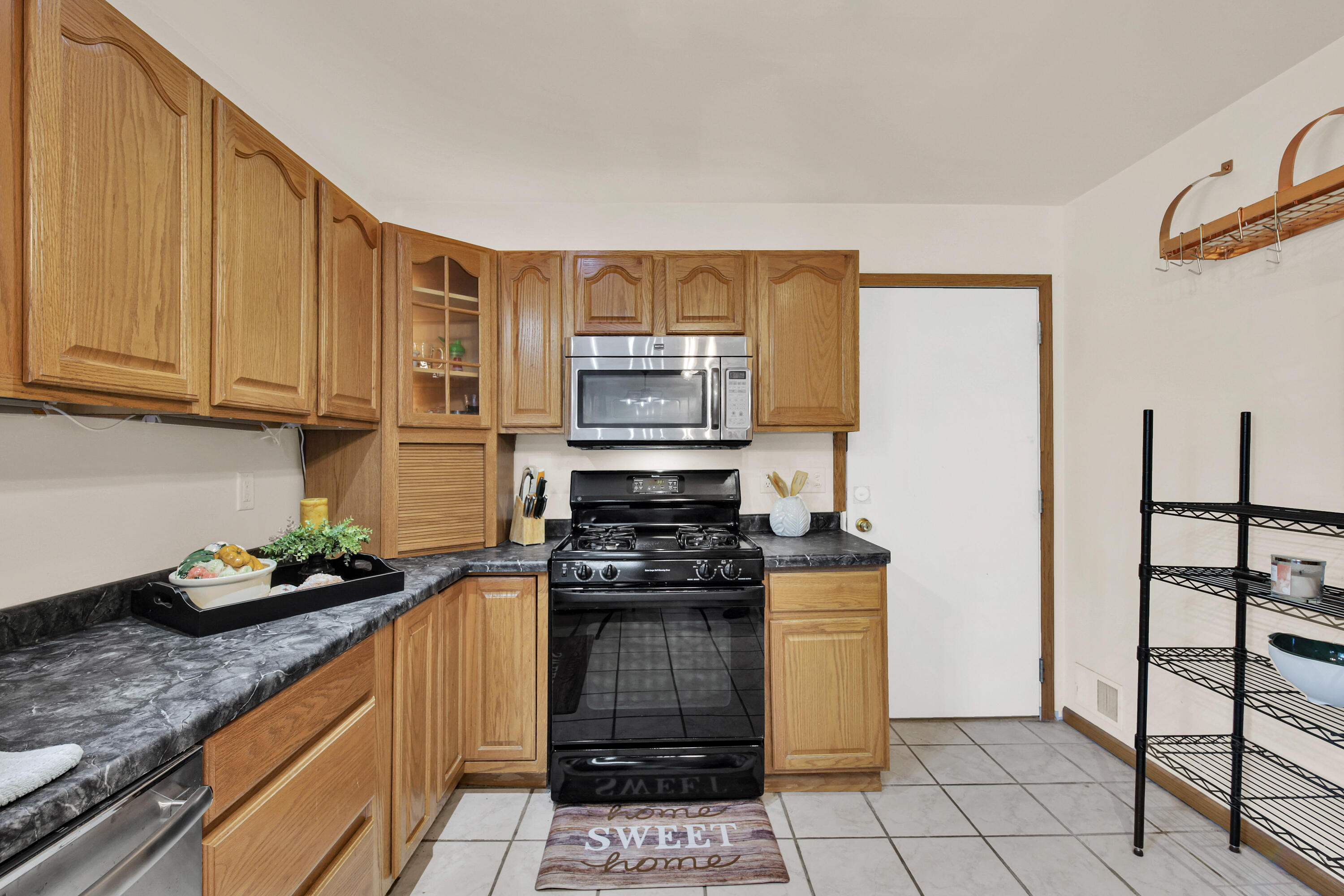 2350 East Sandy Acre Road West Bend, WI 53090 - Photo 16 of 29 2350 E Sandy Acre Rd-10