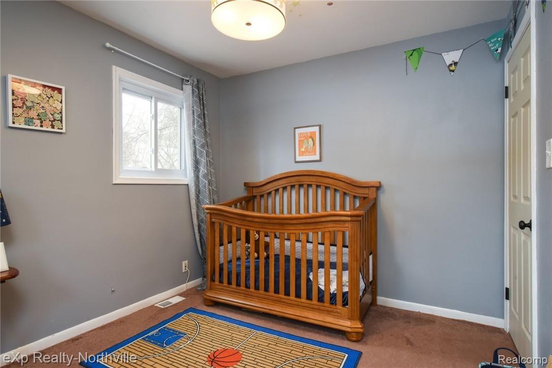 28471 Thorny Brae Road Farmington, MI 48331 - Photo 12 of 27 DSC_7457-Edit.jpg