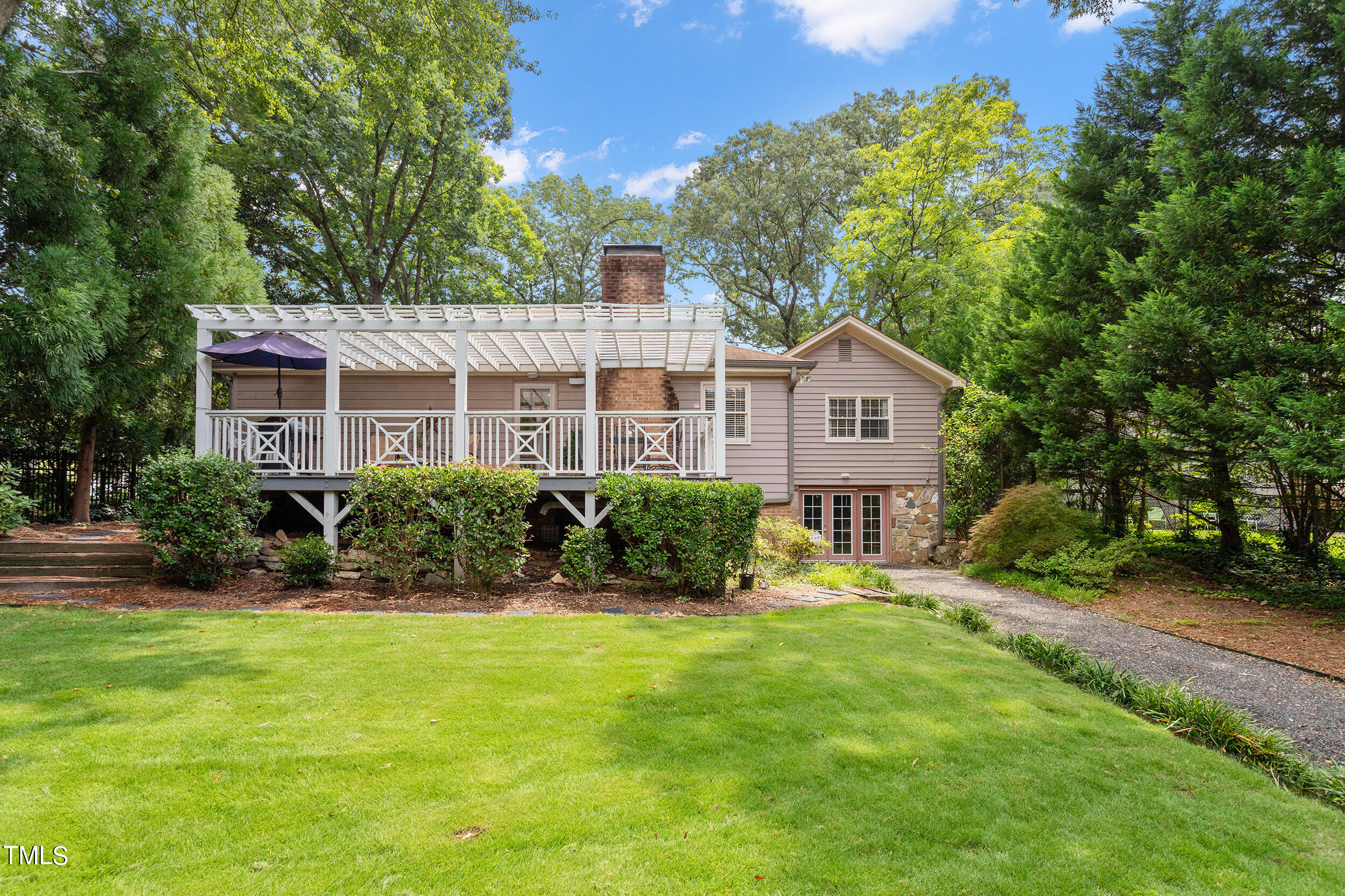 2511 St Marys Street Raleigh, NC 27609 - Photo 32 of 39 2511 Saint Marys Street_08
