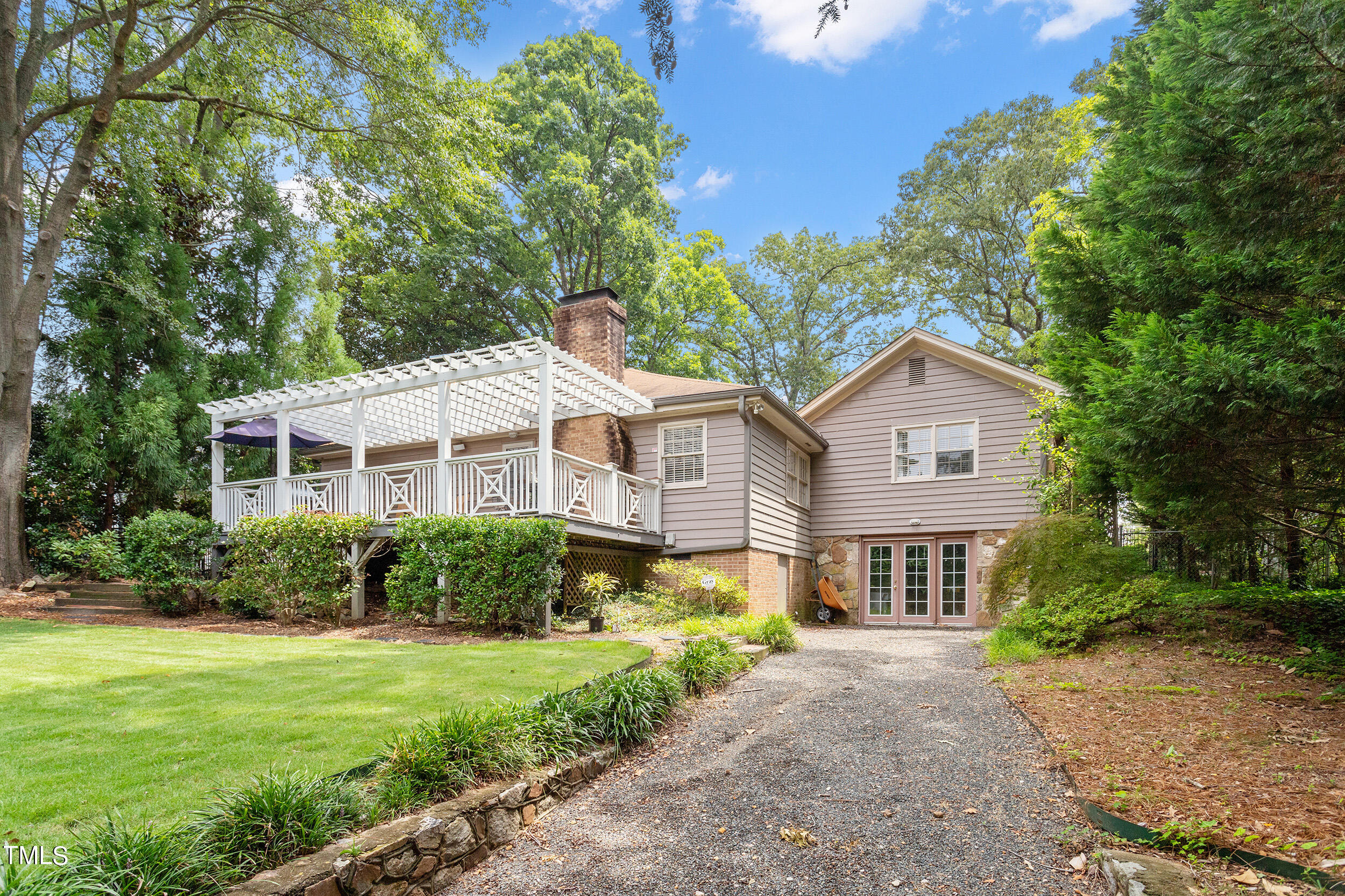 2511 St Marys Street Raleigh, NC 27609 - Photo 34 of 39 2511 Saint Marys Street_09