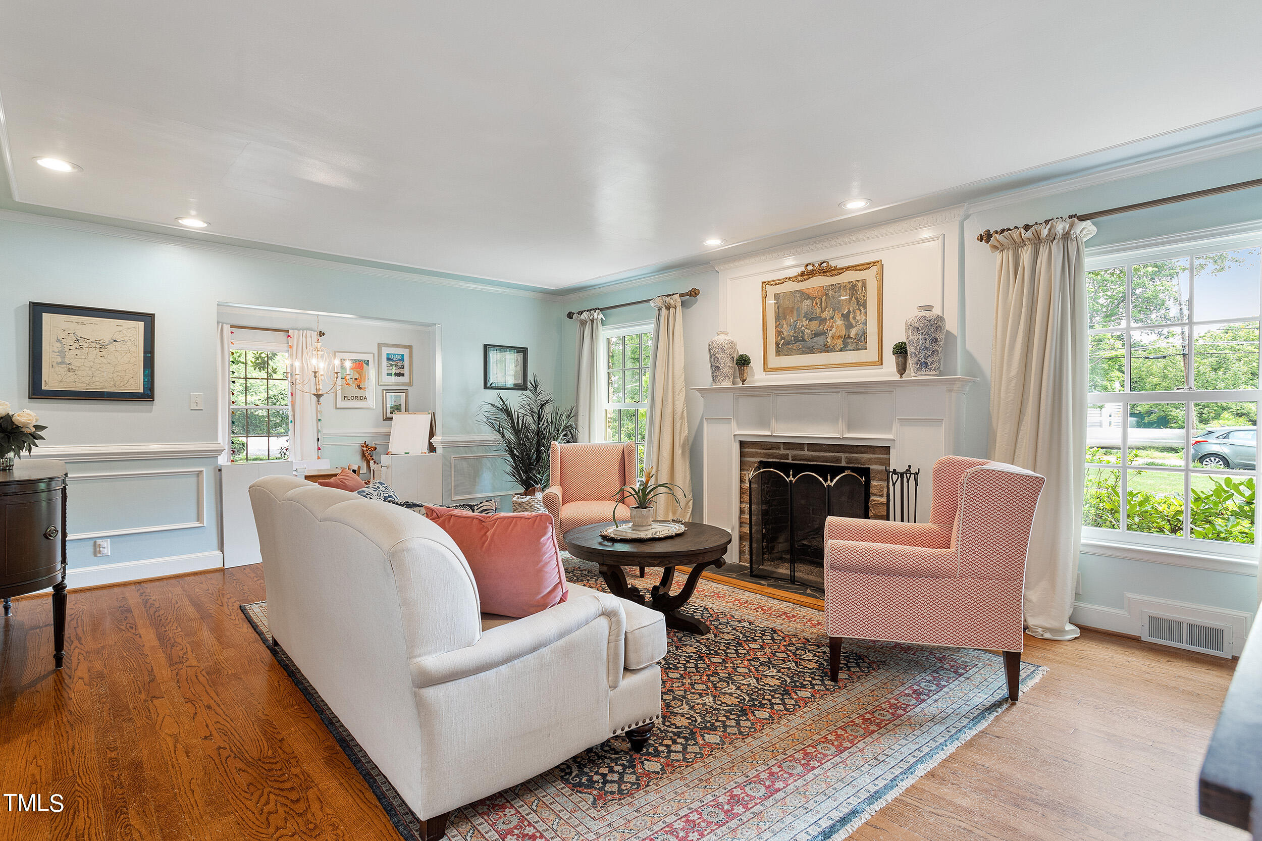 2511 St Marys Street Raleigh, NC 27609 - Photo 5 of 39 2511 Saint Marys Street_13