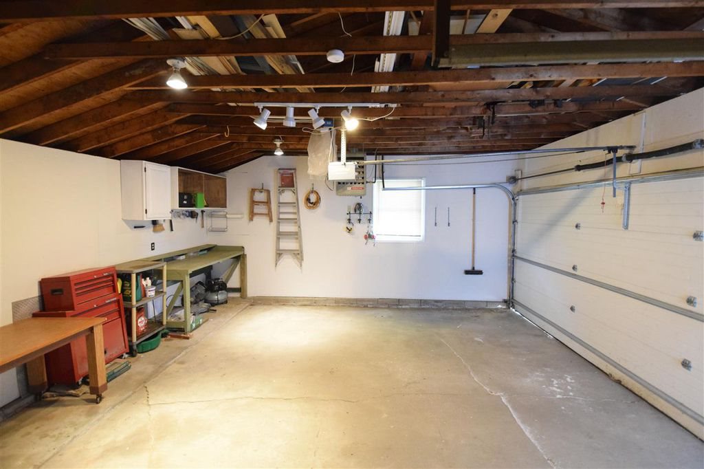 274 Birch Road Shelburne, VT 05482 - Photo 16 of 19 Gallery Image 16