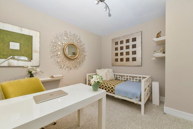 $1,220,000 | 500 Atlantic Avenue, Unit 19C, Boston, MA 02210