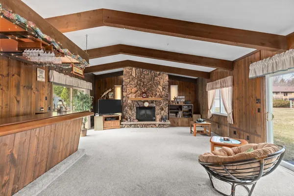 $359,900 | N461 Mayflower Road, Appleton, WI 54914