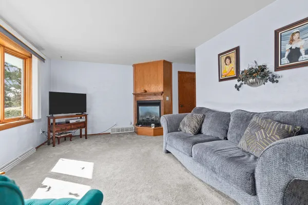 $359,900 | N461 Mayflower Road, Appleton, WI 54914