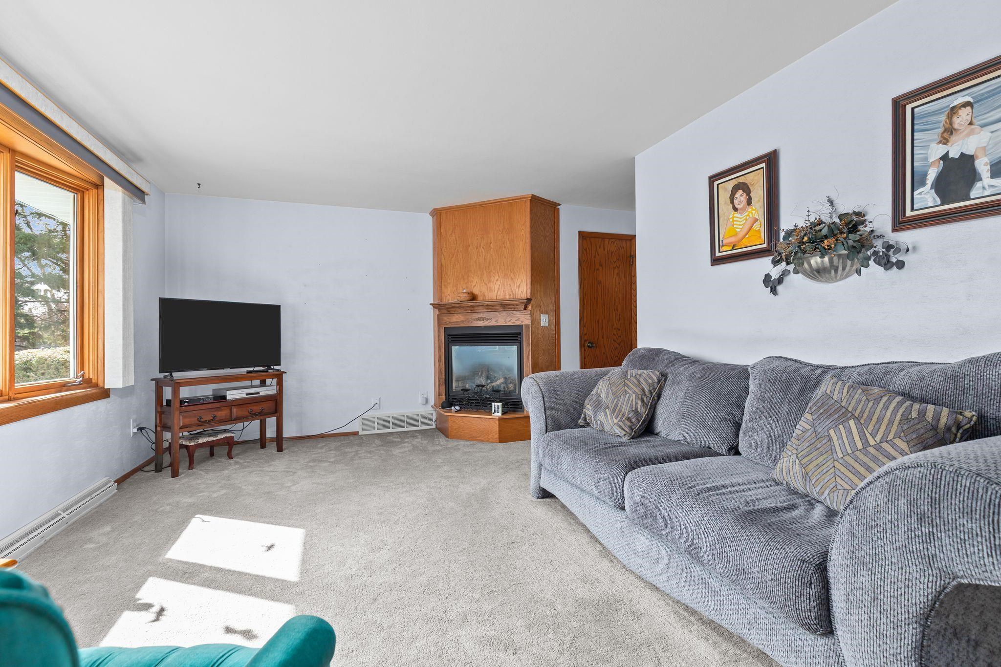 N461 Mayflower Road Appleton, WI 54914 - Photo 3 of 42