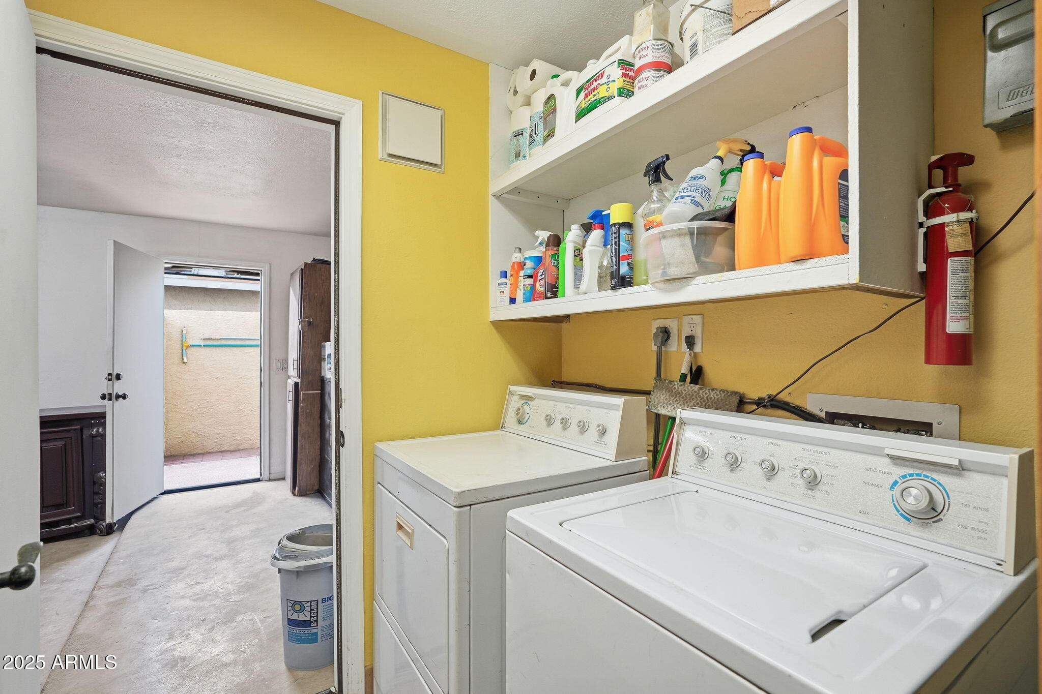 1608 East Edgewater Drive Tempe, AZ 85283 - Photo 42 of 47 a utility room with dryer and washer