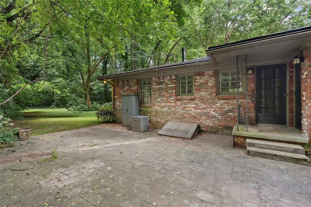 129 Parkside Circle Decatur, GA 30030 - Photo 57 of 62
