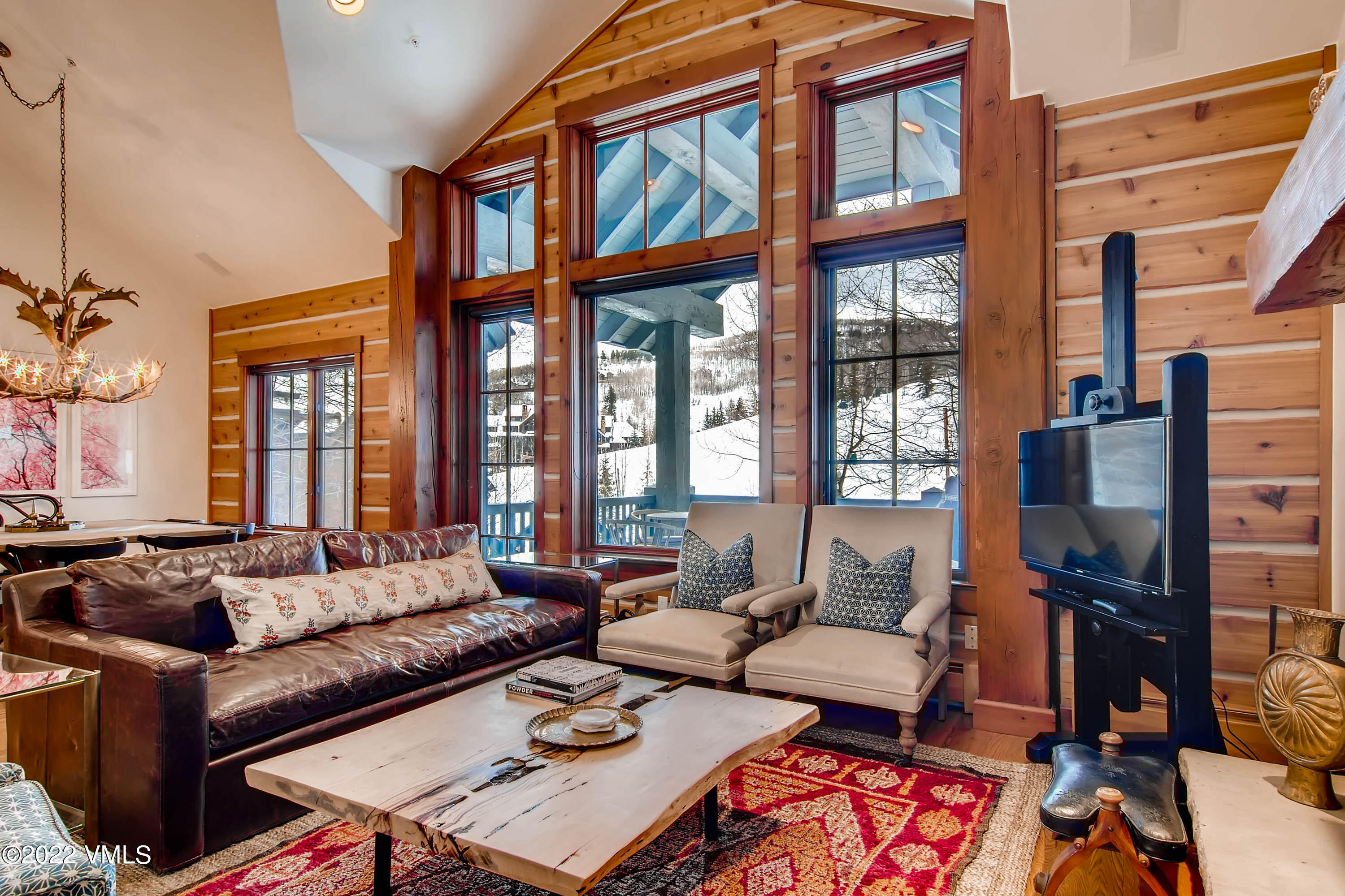 298 Bachelor Ridge Road Avon, CO 81620 - Photo 2 of 28 Livingroom