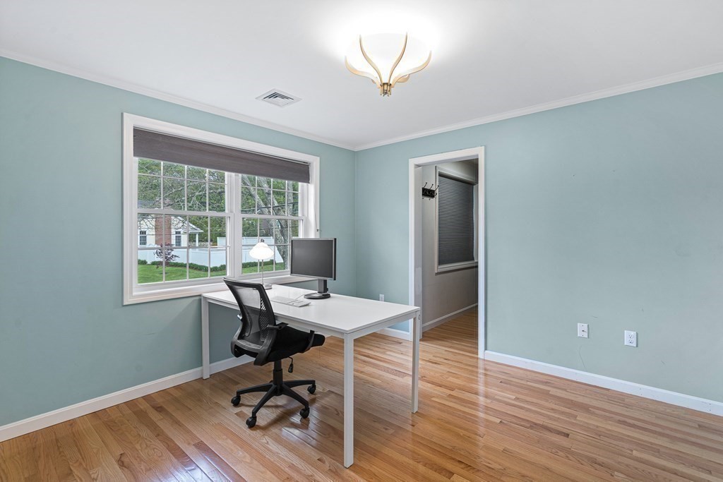146 Ridge Street Winchester, MA 01890 - Photo 25 of 40 a workspace with wooden floor