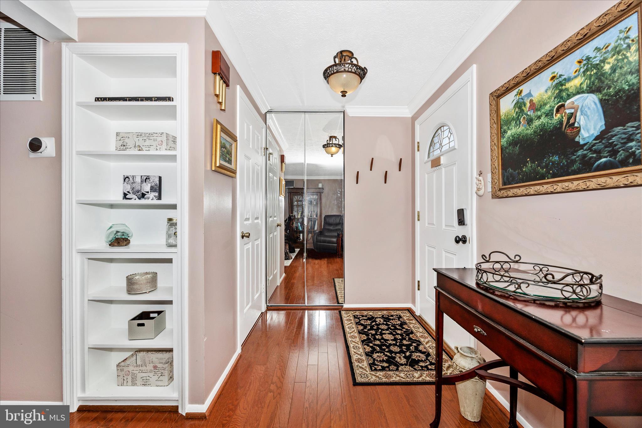 6611 Haydown Court Frederick, MD 21703 - Photo 2 of 33 Foyer