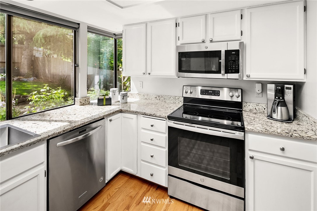 17113 163rd Place Southeast Renton, WA 98058 - Photo 15 of 34 Gallery Image 15