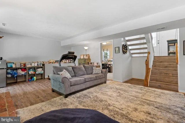 $4,000 | 1615 Spottsworth Way, Silver Spring, MD 20905