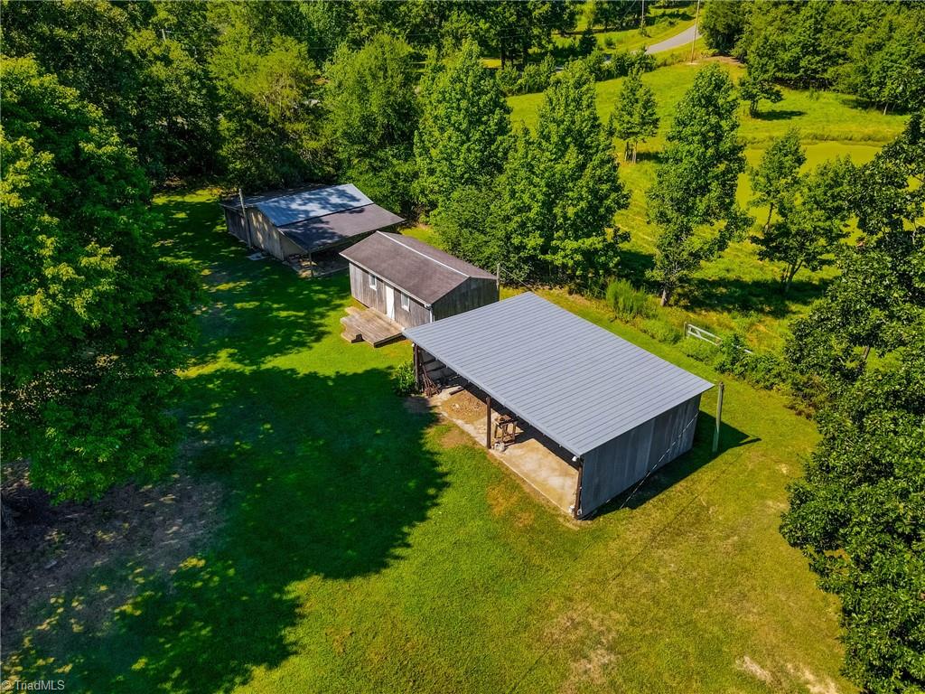 2304 Flint Ridge Road Siler City, NC 27344 - Photo 12 of 50 Gallery Image 12