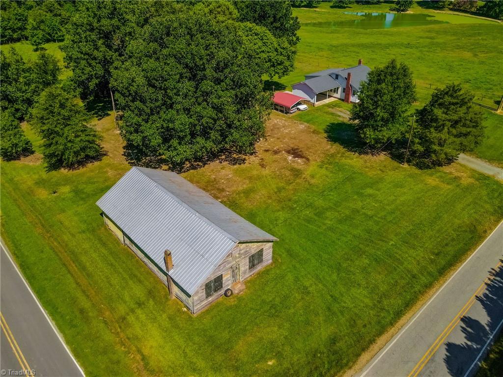 2304 Flint Ridge Road Siler City, NC 27344 - Photo 14 of 50 Gallery Image 14