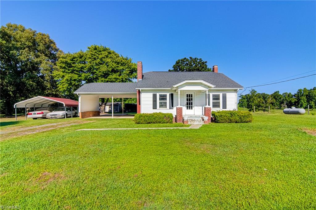 2304 Flint Ridge Road Siler City, NC 27344 - Photo 16 of 50 Gallery Image 16