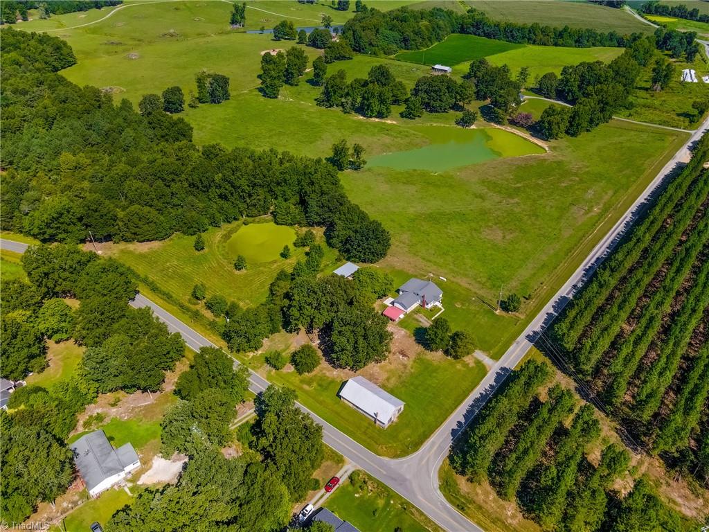 2304 Flint Ridge Road Siler City, NC 27344 - Photo 2 of 50 Gallery Image 2