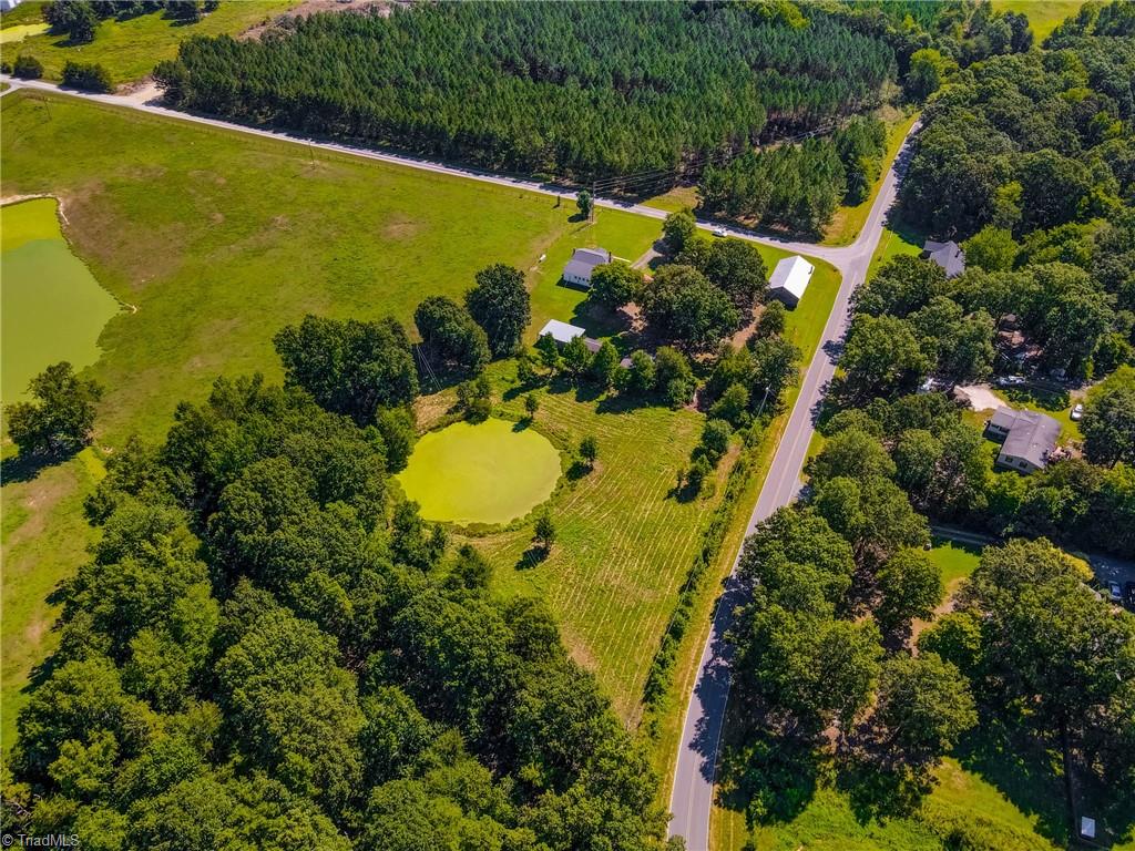 2304 Flint Ridge Road Siler City, NC 27344 - Photo 4 of 50 Gallery Image 4