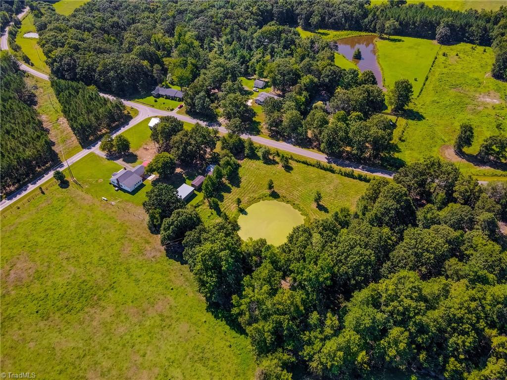 2304 Flint Ridge Road Siler City, NC 27344 - Photo 5 of 50 Gallery Image 5