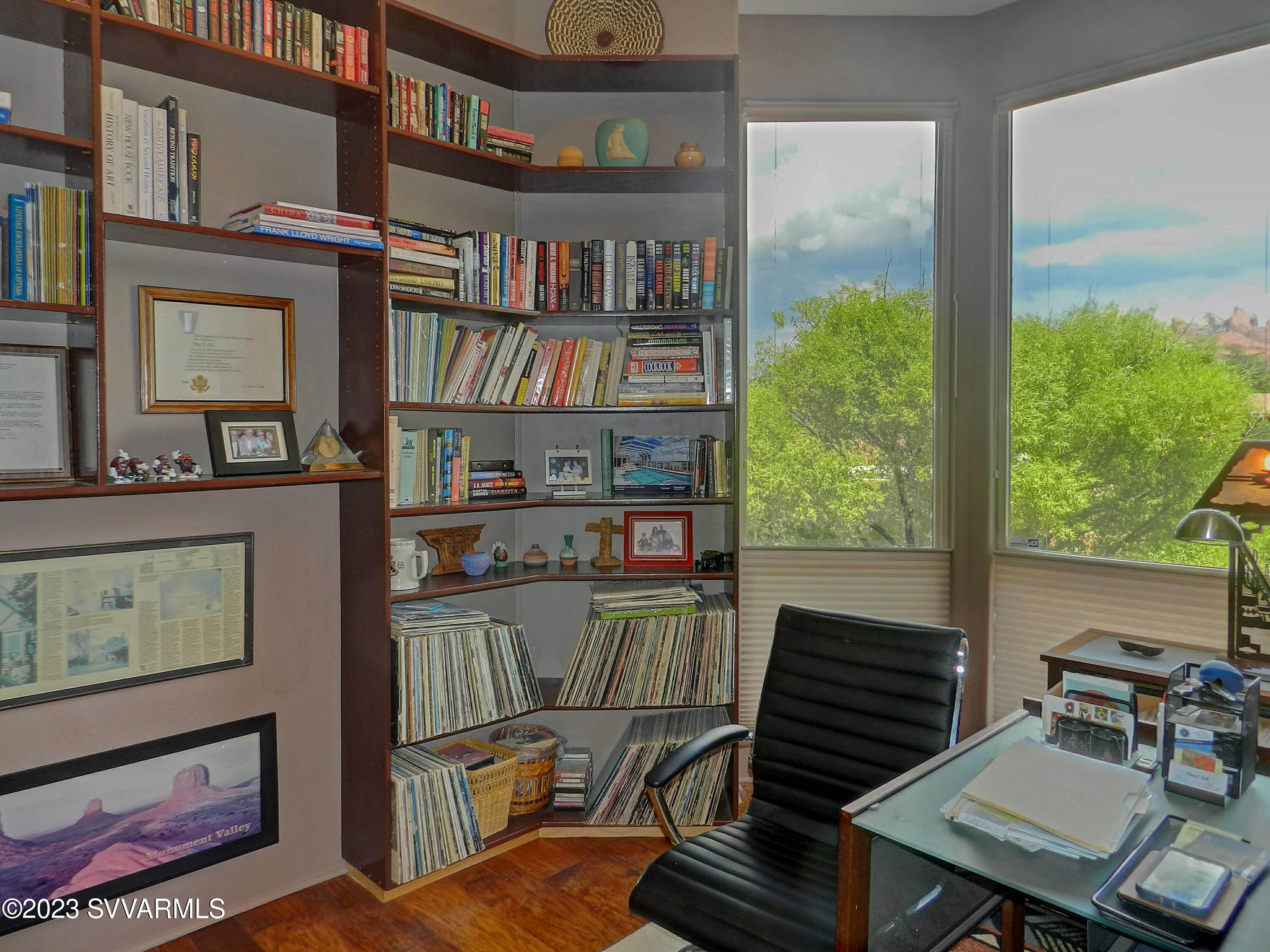 30 Granada Road Sedona, AZ 86336 - Photo 22 of 58 Office w/ Built In's