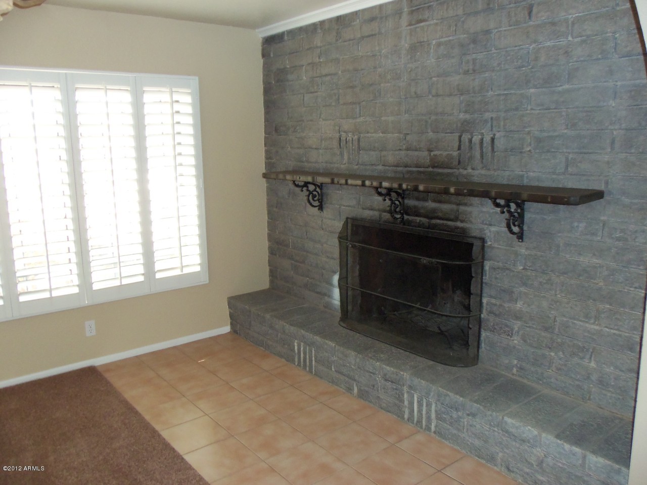 6302 West Baseline Road Laveen, AZ 85339 - Photo 7 of 19 Fireplace