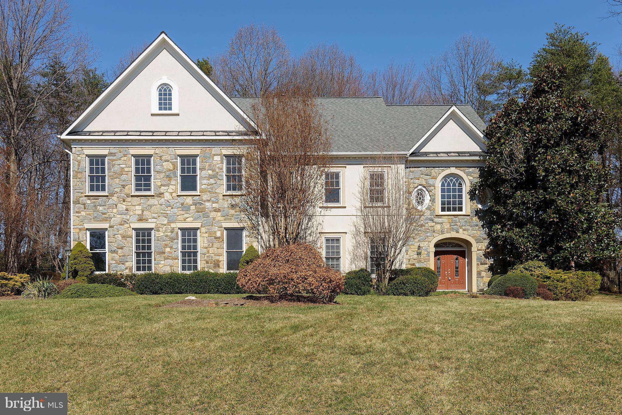 10316 Forest Maple Road Vienna, VA 22182 - Photo 1 of 30 Exterior (Front)