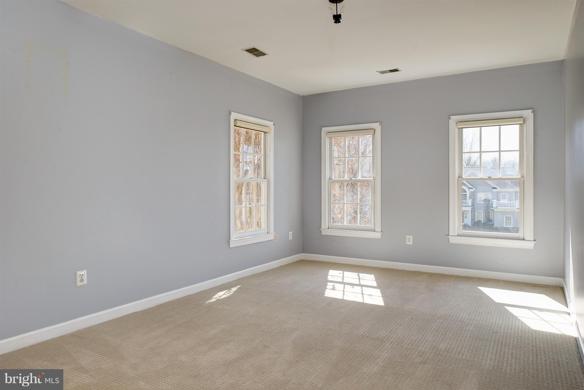 10316 Forest Maple Road Vienna, VA 22182 - Photo 19 of 30 Bedroom